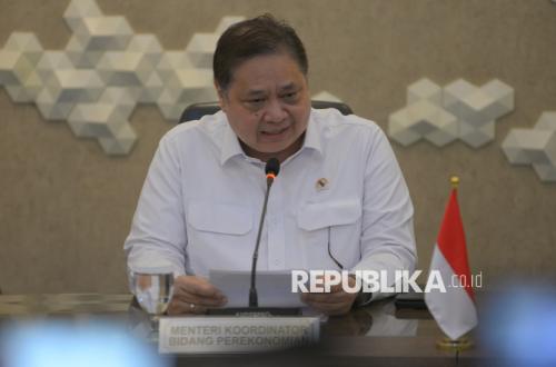 Airlangga Dorong Pelaku Usaha Manfaatkan Harga Barang Modal yang Terjangkau
