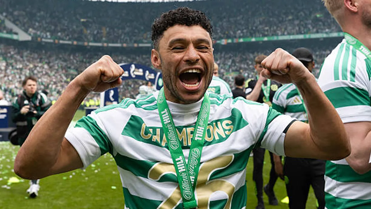 Alex Oxlade-Chamberlain Perpanjang Kontrak Satu Tahun Bersama Celtic
