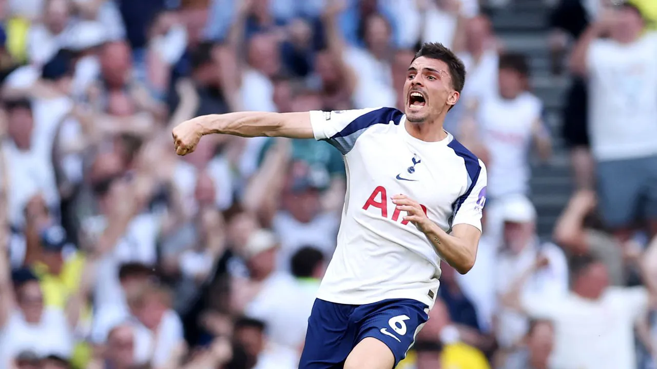 ---
Aston Villa Pertimbangkan Meminjam Joao Palhinha dari Bayern Munich

---