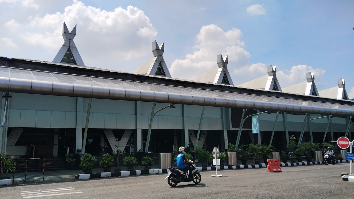 Bandara Husein Sastranegara Aktif Kembali, Pemkot Bandung Siapkan Paket Wisata dan Program Great Sale