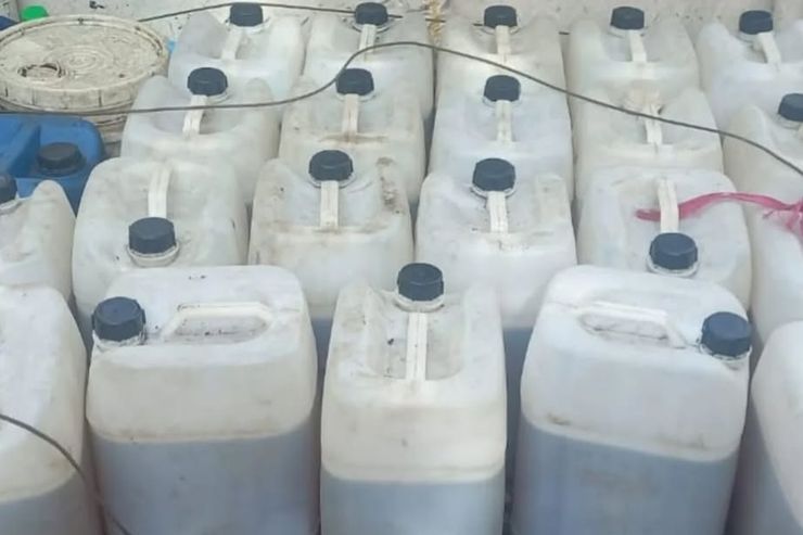 Penggerebekan Bisnis BBM Ilegal di Banjarmasin, 400 Liter Biosolar Berhasil Disita Polisi