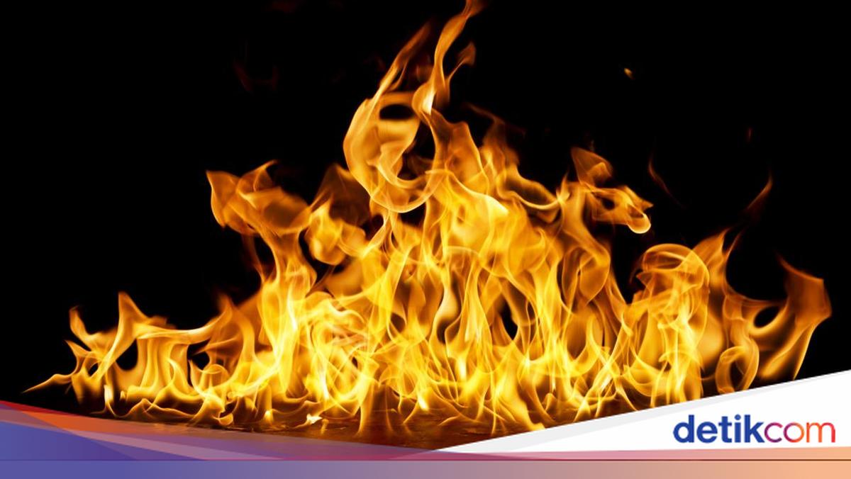 Kebakaran Rumah di Surabaya Mengakibatkan Kematian Balita