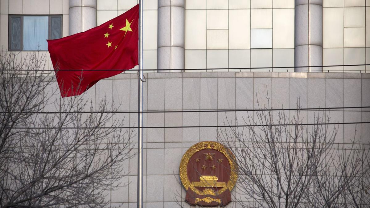 China Tolak Sanksi AS Terhadap Kilang Minyak Iran