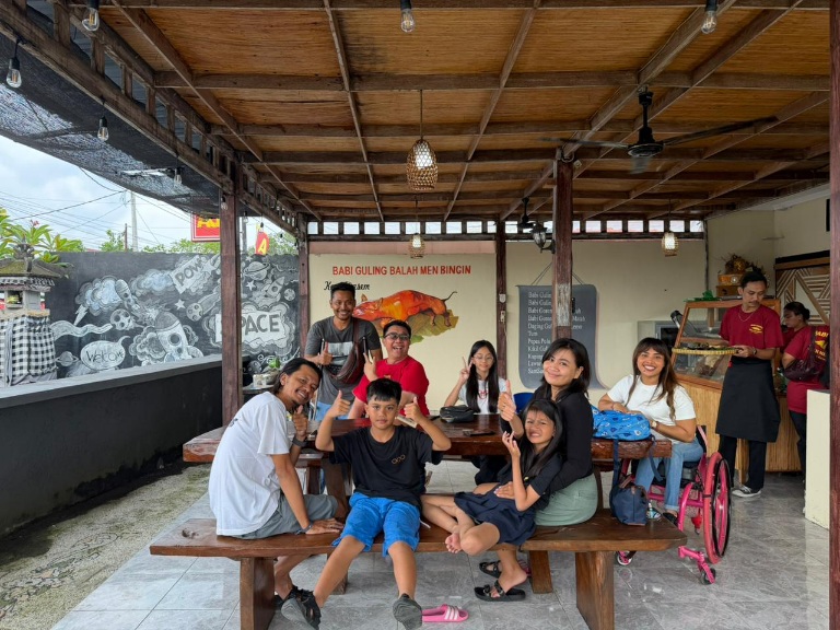 Atlet Asean Para Games Ni Nengah Widiasih Manfaatkan Bonus Pemerintah untuk Usaha Kuliner di Bali