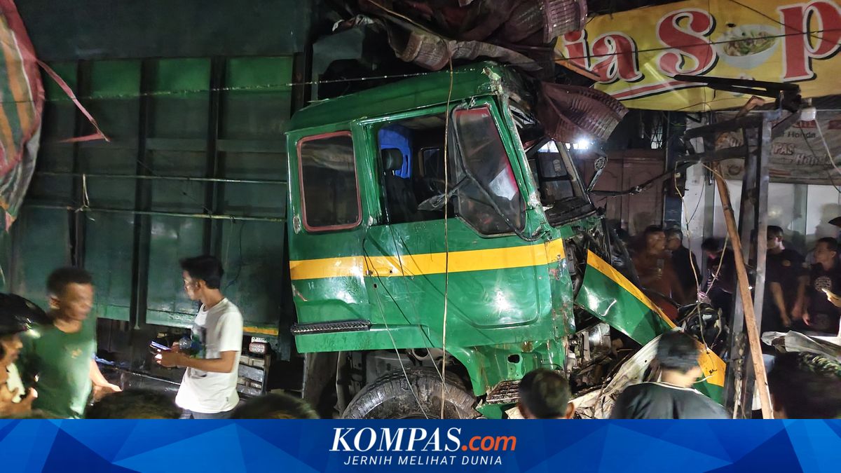 Truk Rem Blong Tabrak 13 Kendaraan di Labusel, Dua Tewas dan 13 Terluka