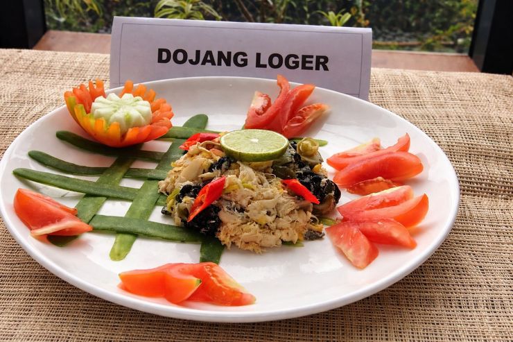 Dojang Loger: Kudapan Tradisional Pesisir Labuan Bajo yang Terancam Punah