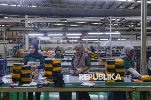 Vietnam Melaju Pesat, PMI Indonesia Terpuruk