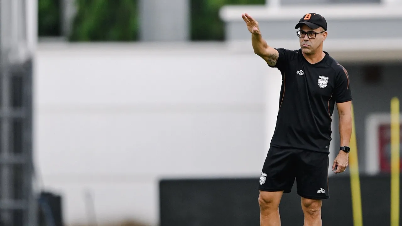 Fabio Lefundes Diangkat Sebagai Pelatih Baru Java United FC