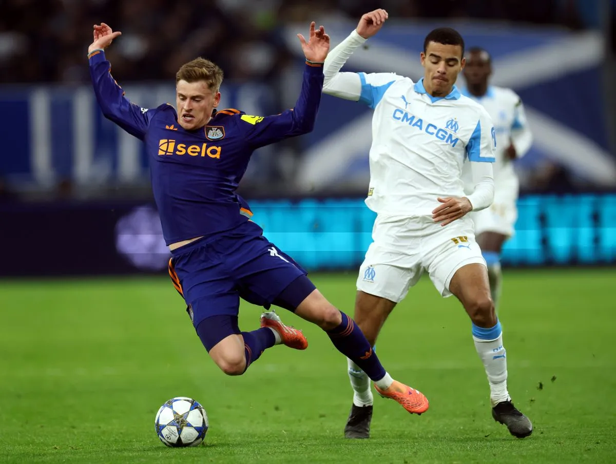 ---
Fenerbahce Sukses Amankan Mason Greenwood dari Roma dengan Nilai Transfer €40 Juta

---