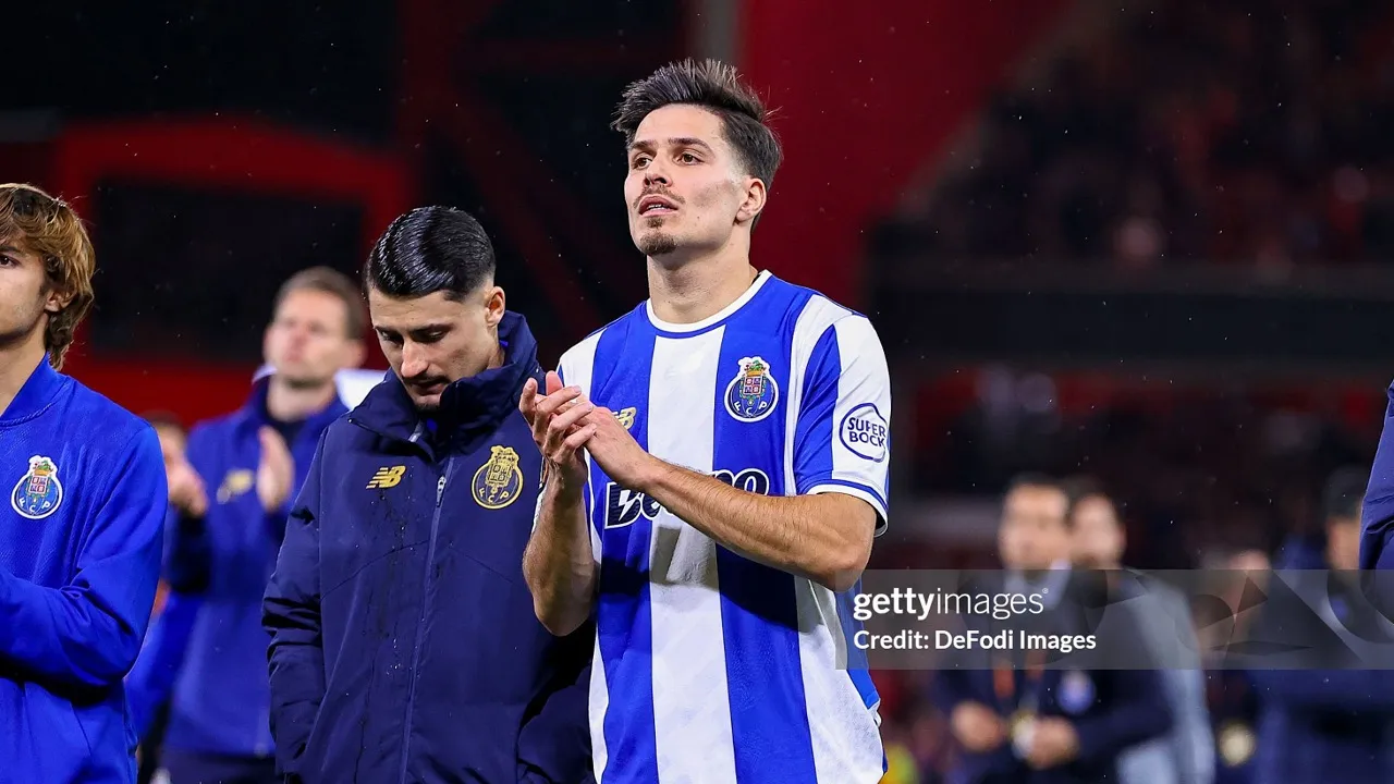 ---
Persaingan Ketat untuk Mendapatkan Francisco Moura, Coventry City Siap Beraksi

---