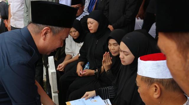 Santunan Diberikan, Keluarga Prajurit Perdamaian yang Gugur di Lebanon Terima Dukungan Finansial