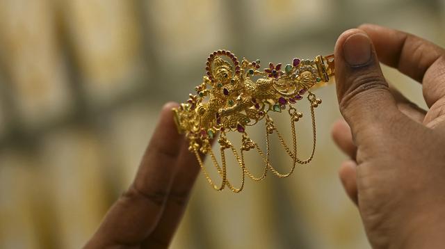 Harga Emas Perhiasan Hari Ini 30 April 2026: Kenaikan yang Menarik Perhatian