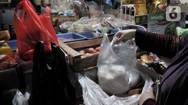 Diversifikasi Pasokan Nafta, Upaya Industri Plastik Menghadapi Tantangan Ketersediaan Bahan Baku