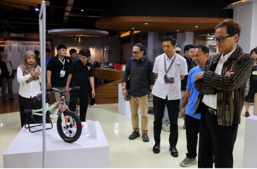 Transformasi Kebutuhan Industri, Mahasiswa Desain Produk Didorong untuk Beradaptasi