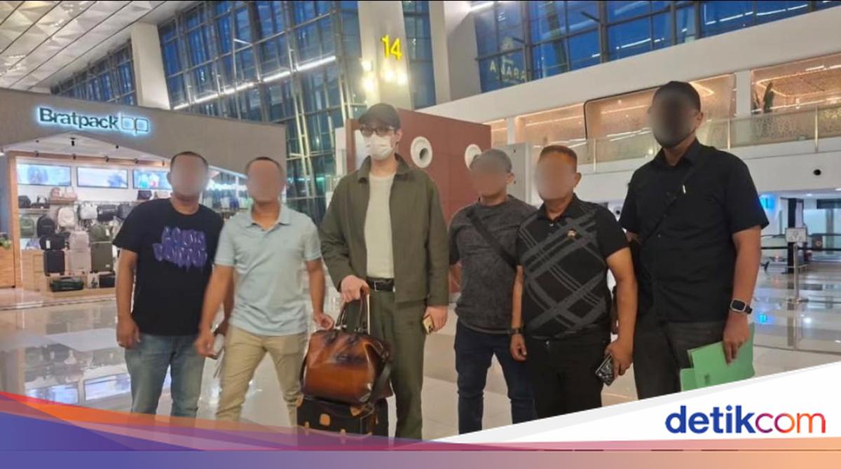 ---
Kejagung Amankan Richard Muljadi, Buronan Kasus Penipuan Bisnis Batu Bara

---