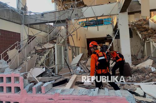 Kemenpar dan BPOLBF Jamin Keamanan Wisatawan Pasca Gempa NTT