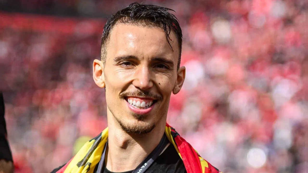 Tawaran Atletico Madrid untuk Grimaldo Diterima oleh Leverkusen