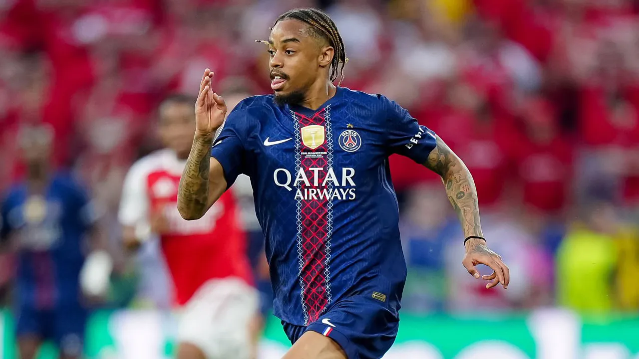 Liverpool Menyangkal Telah Mengajukan Tawaran untuk Bradley Barcola