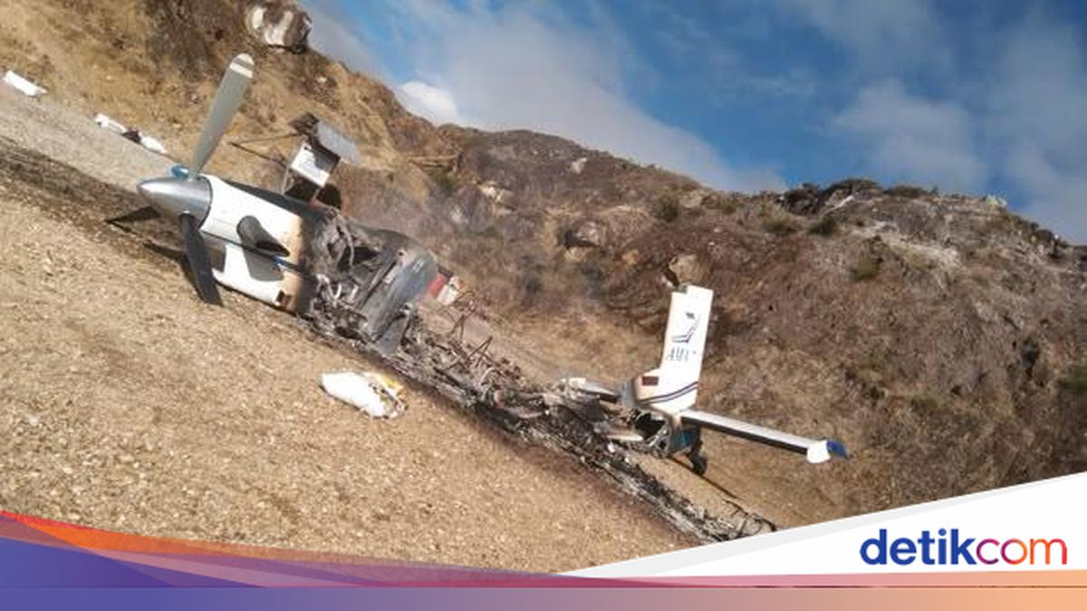 Pesawat AMA Terbakar di Ketinggian 2.292 Mdpl, Evakuasi Terkendala