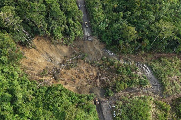 Longsor di Jalan Trans Papua, BBPJN Papua Segera Buka Jalur Alternatif