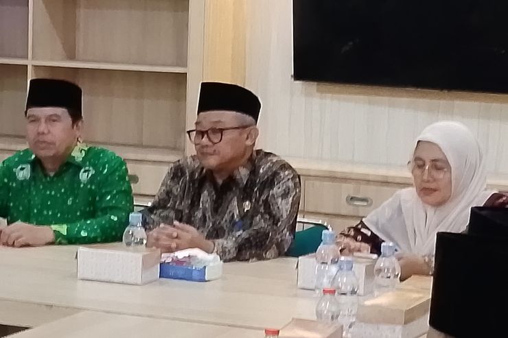 Mendikdasmen Abdul Mu’ti Ciptakan Ruang Dialog dengan Guru Ma’arif di Kendal, Menyatakan Kebijakan WFH Tidak Berlaku di Sekolah