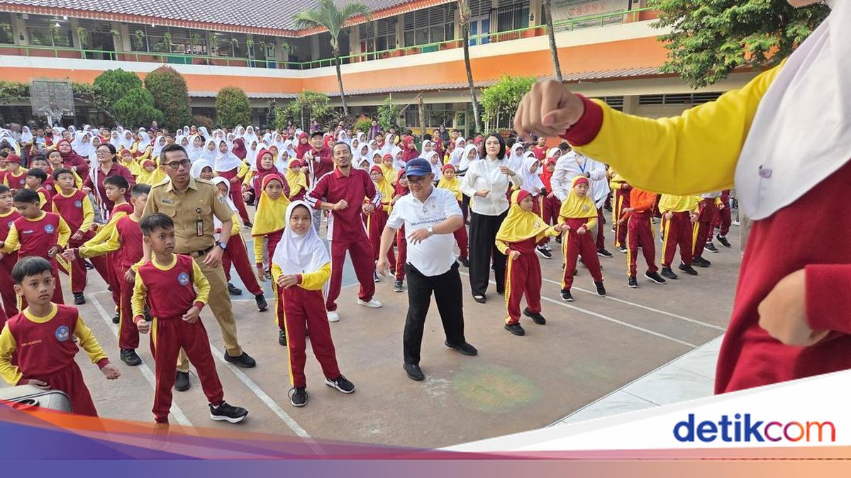Mendikdasmen Kunjungi SDN Jaksel Pasca Teror Bom, Berikan Dukungan Psikologis