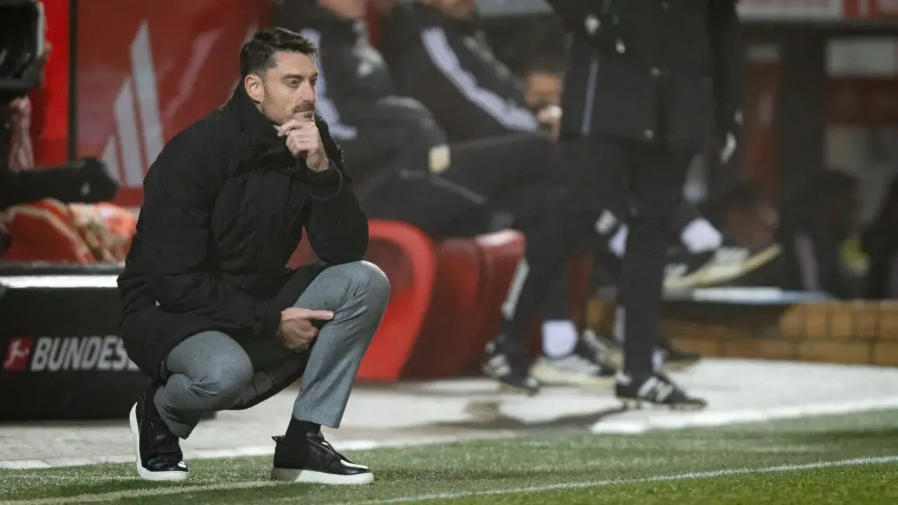 Albert Riera Akhirnya Menerima Pemecatannya dari Eintracht Frankfurt