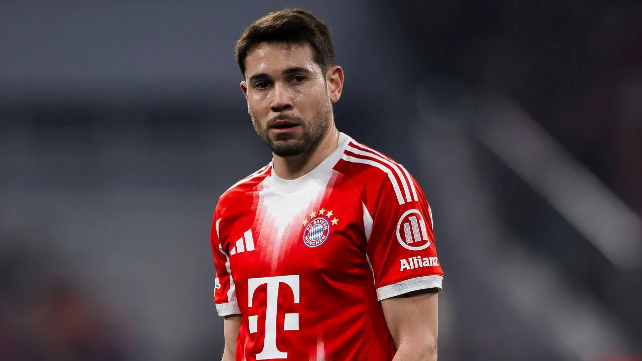 ---
Milan Memerlukan Pemain Sayap, Raphael Guerreiro Jadi Pilihan Bebas

---