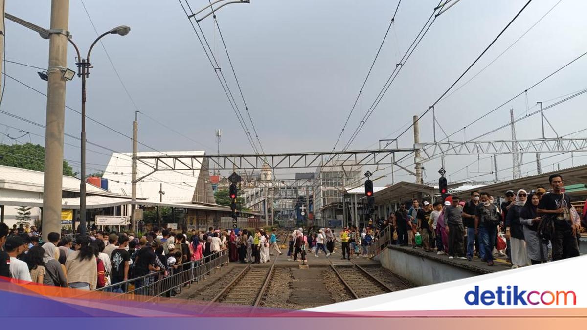 Kepadatan Penumpang di Stasiun Bogor Mencapai 82 Ribu Saat Libur Sekolah