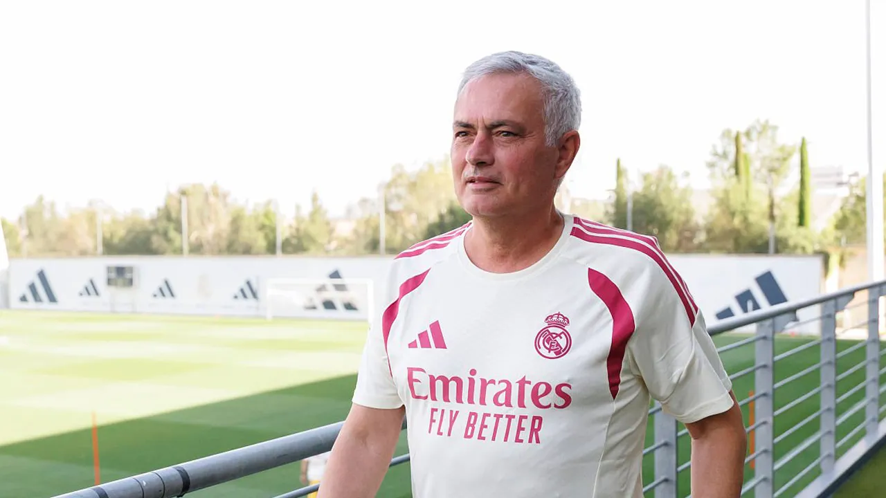 Serial Dokumenter Netflix Menyajikan Perjalanan Karier Jose Mourinho