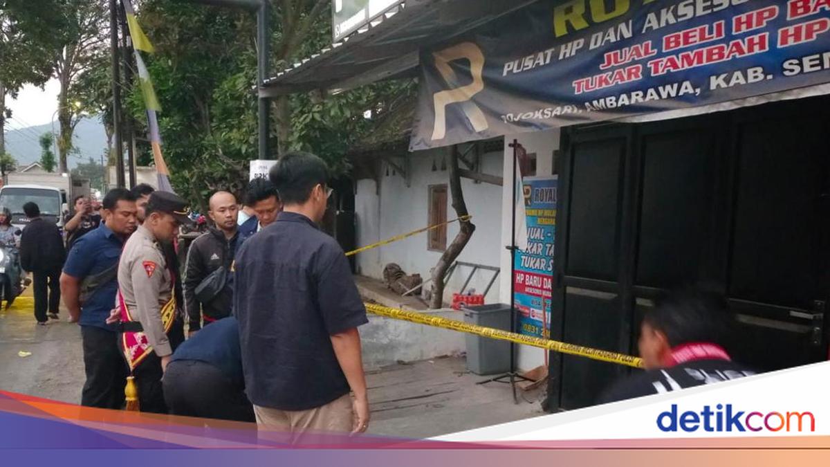 ---
Dua Pemuda Ditangkap Usai Bunuh Bos Konter di Ambarawa, Bayar Ojol dengan iPhone Curian

---