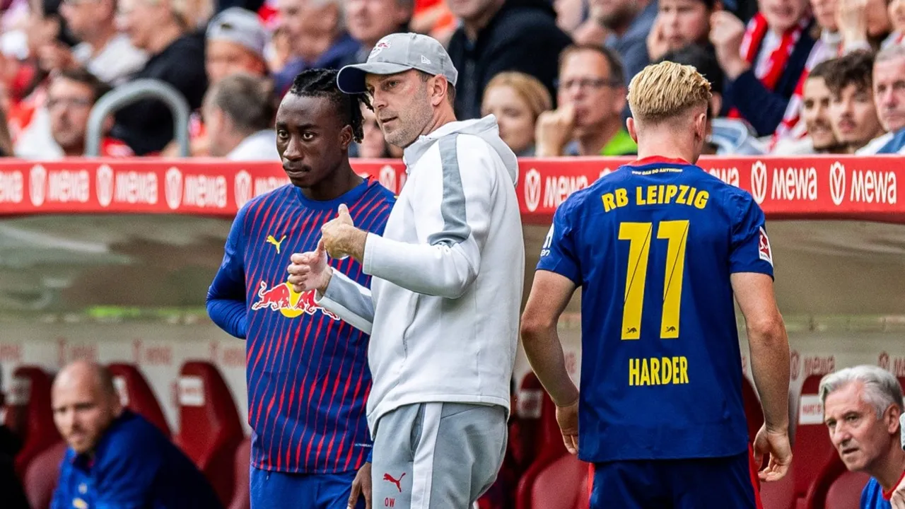 ---
Pelatih RB Leipzig Tegaskan Yan Diomande Akan Tetap Bersama Klub

---