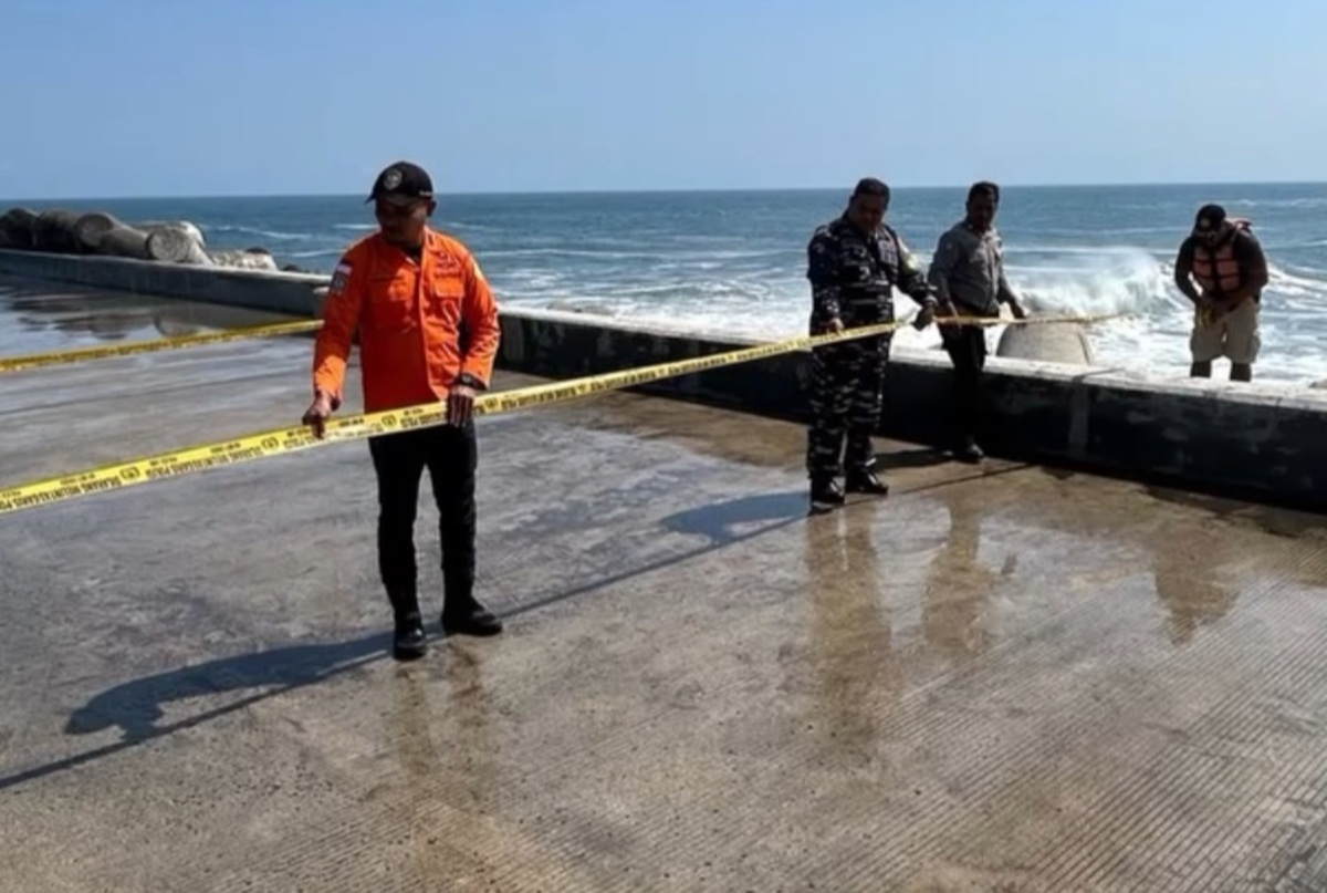 Kerusakan Pemecah Ombak di Jangkaran Kulon Progo Dikenai Garis Polisi