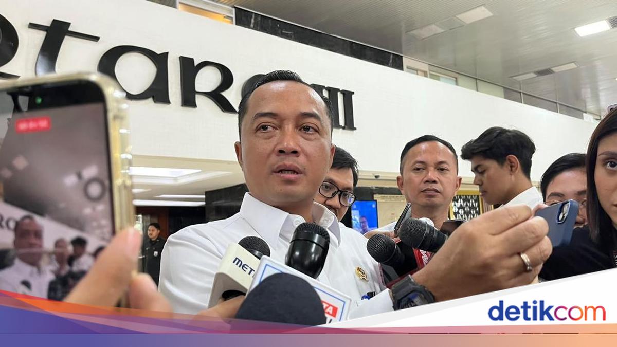 ---
Pemerintah Siapkan Tim Lintas Kementerian untuk Menyelesaikan Masalah Agraria

---