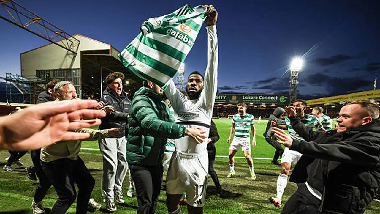Kemenangan Dramatis Celtic Berkat Penalti Kontroversial Iheanacho