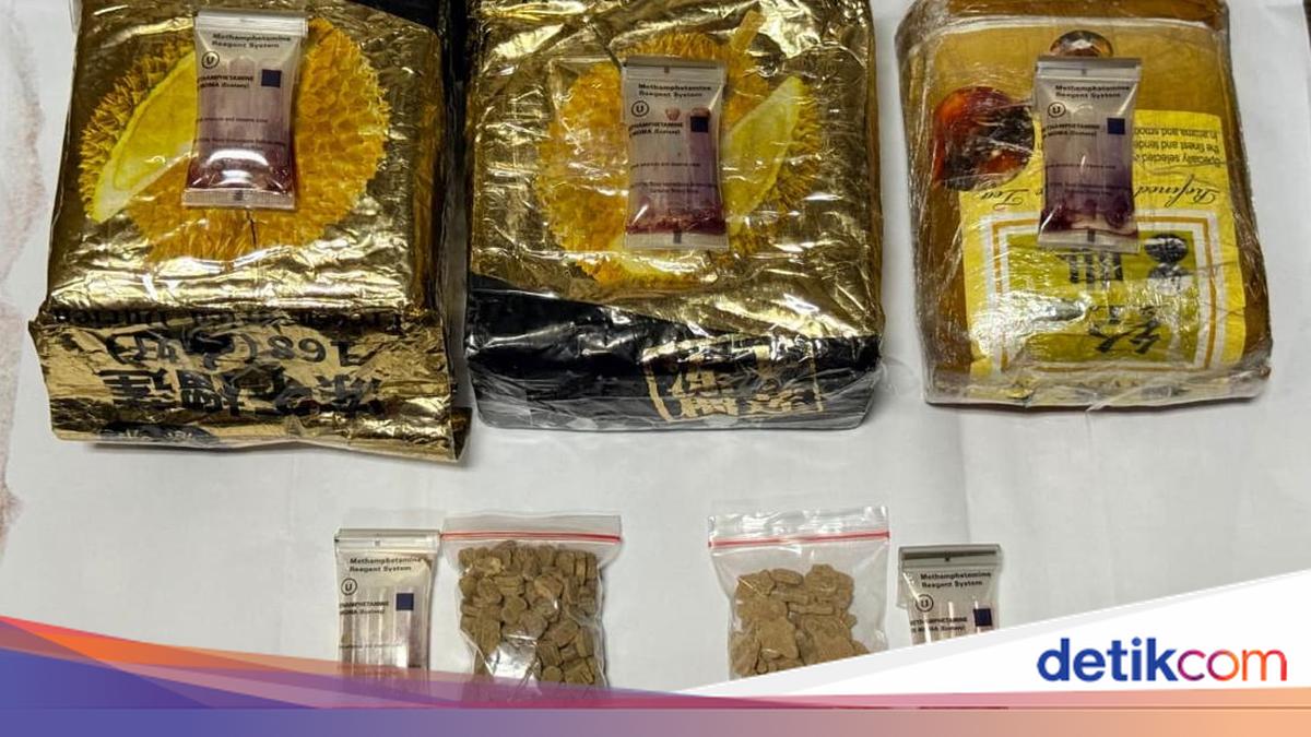 ---
Polisi Berhasil Menggagalkan Penyelundupan 5 Kg Sabu di Pelabuhan Bakauheni

---