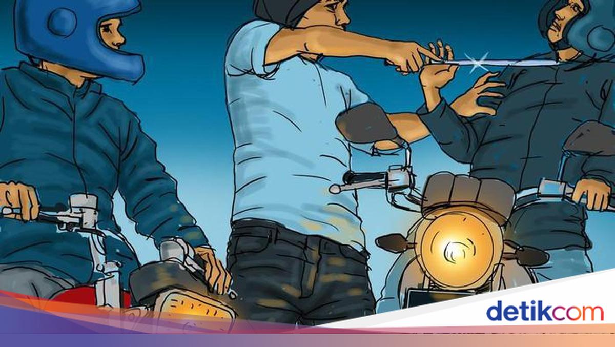 Foto: Ilustrasi pembacokan. (Mindra Purnomo/detikcom)