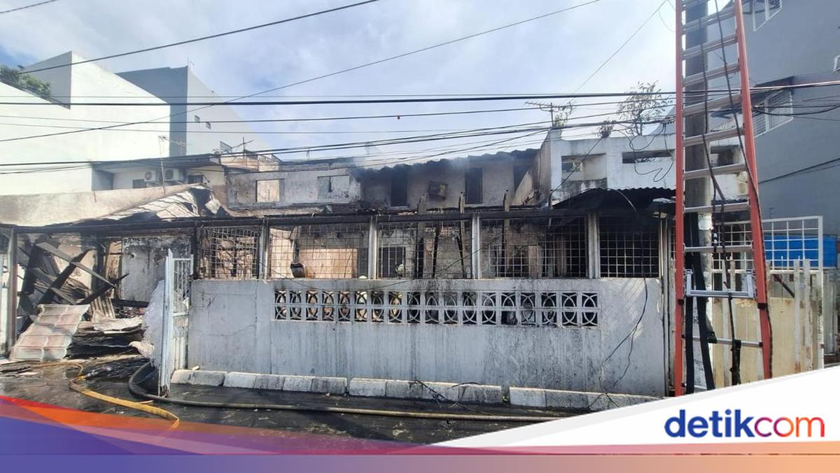 ---
Kebakaran Melanda Rumah di Cengkareng, Dua Korban Alami Luka Bakar

---