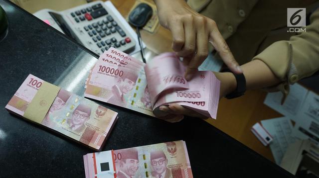 Rupiah Melemah Terhadap Dolar AS, Ekonom Berikan Analisis Hari Ini