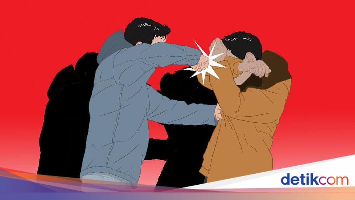 ---
Santri di Karawang Diduga Dianiaya dan Disiram Air Panas

---