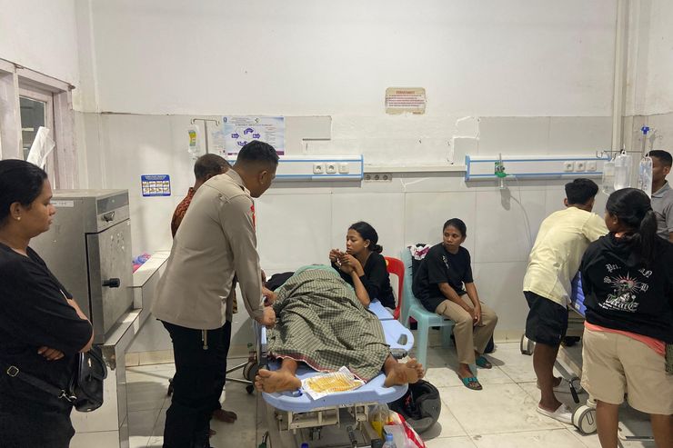 Kecelakaan Mobil Terbalik di Sentani: Satu Nyawa Melayang, Tiga Orang Dalam Kondisi Kritis