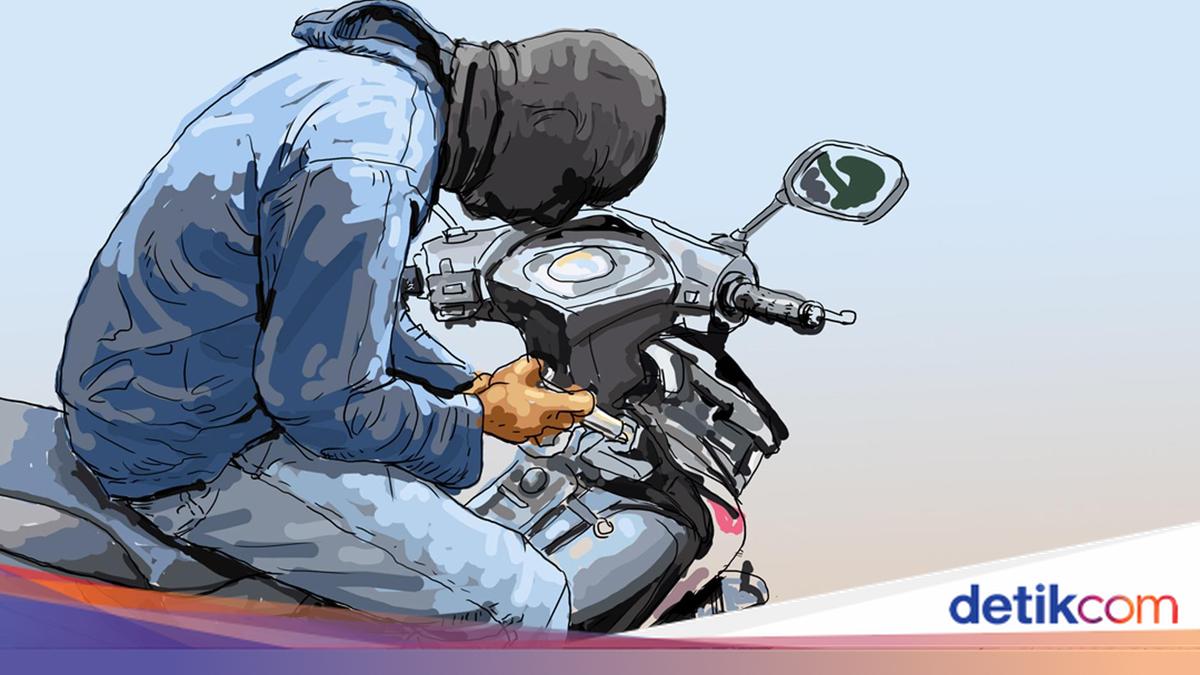 ---
Dua Pria Ditangkap Polisi di Jakarta Utara karena Pencurian Motor

---