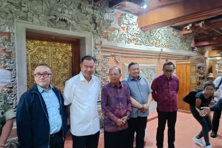 Proses Hukum Tersangka Mantan Kadis KLH Bali, Koster Tegaskan Pentingnya Kepatuhan Hukum