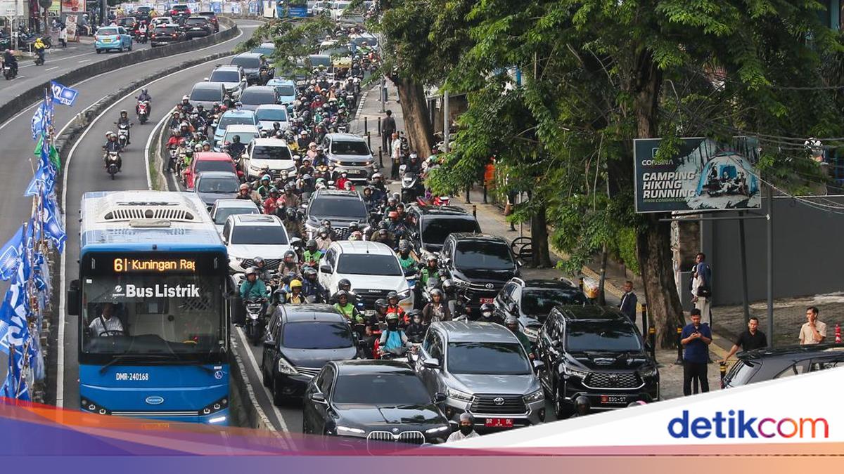 Kecelakaan Bus TransJakarta di MT Haryono, Tidak Ada Penumpang Terlibat