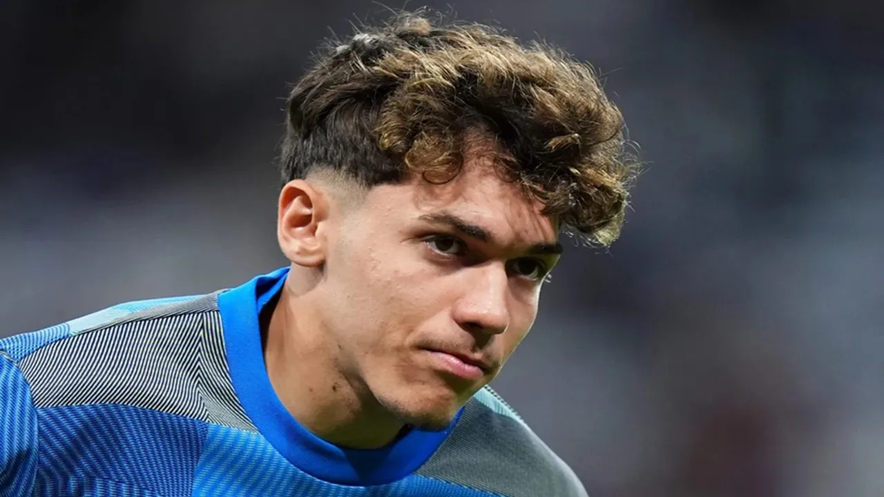 ---
Thiago Pitarch Dipastikan Bertahan di Real Madrid Seperti Franco Mastantuono

---