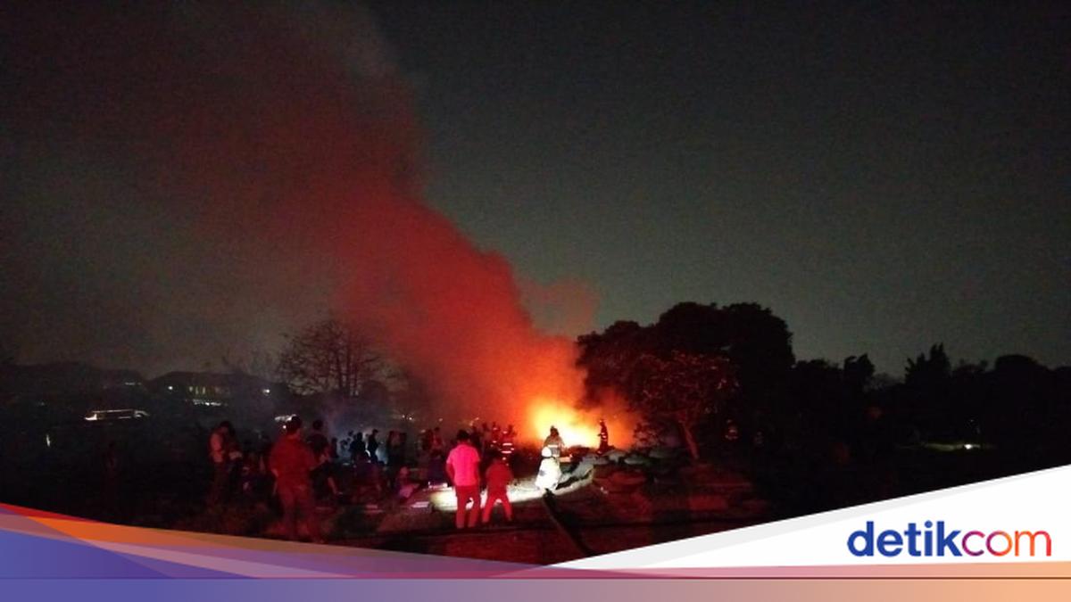 Kebakaran di TPU Pondok Kelapa (dok. TMC Polda Metro Jaya)