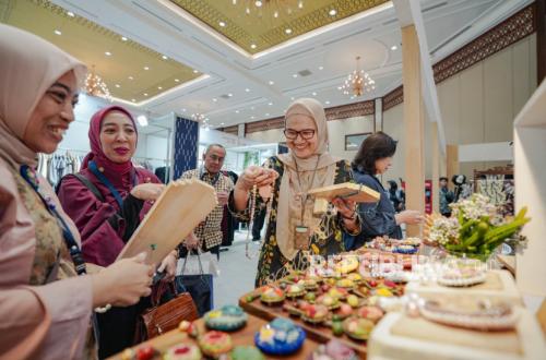 UMKM Pertamina Patra Niaga Menjadi Sorotan di Indonesia Fashion Week 2026