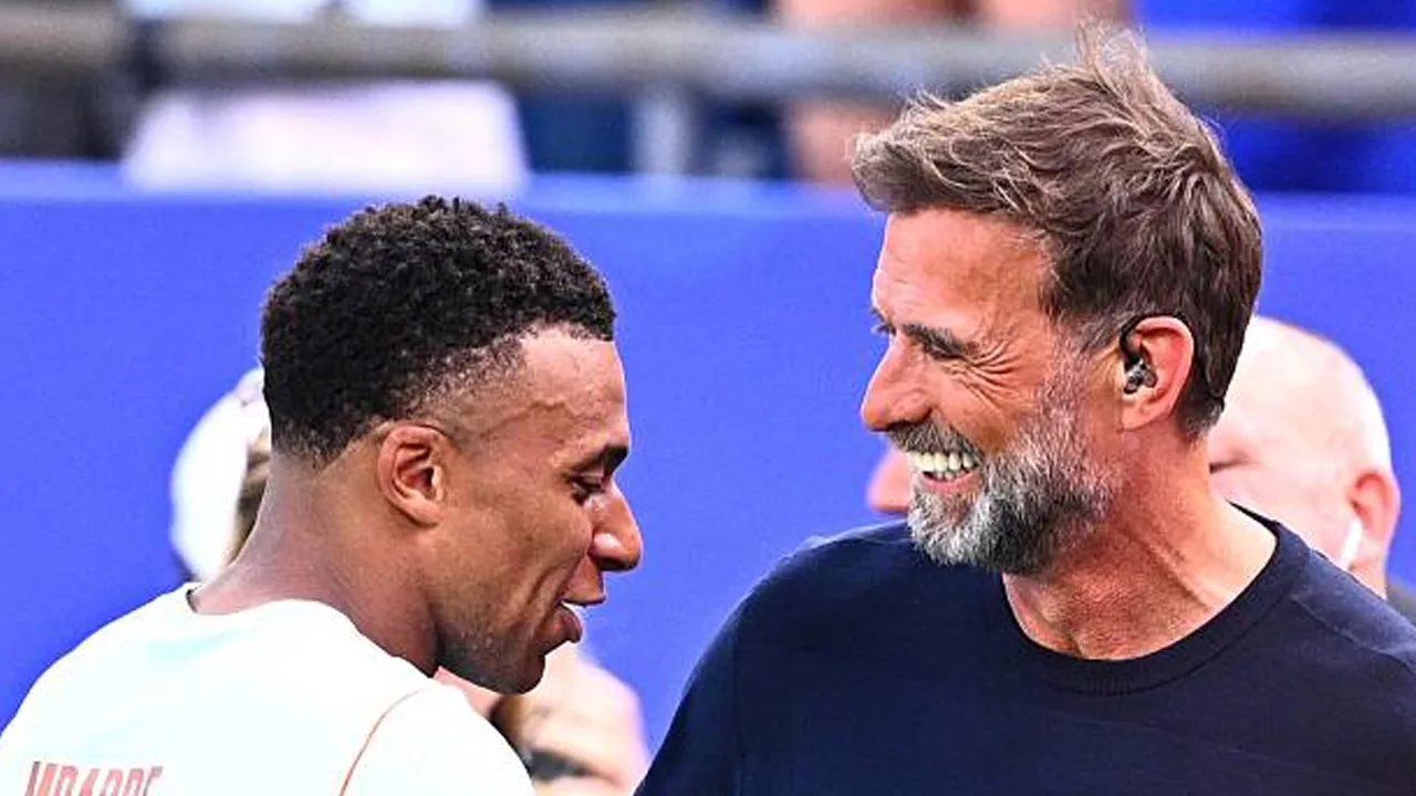 ---
Jurgen Klopp Ungkap Usahanya Mendekati Kylian Mbappe

---