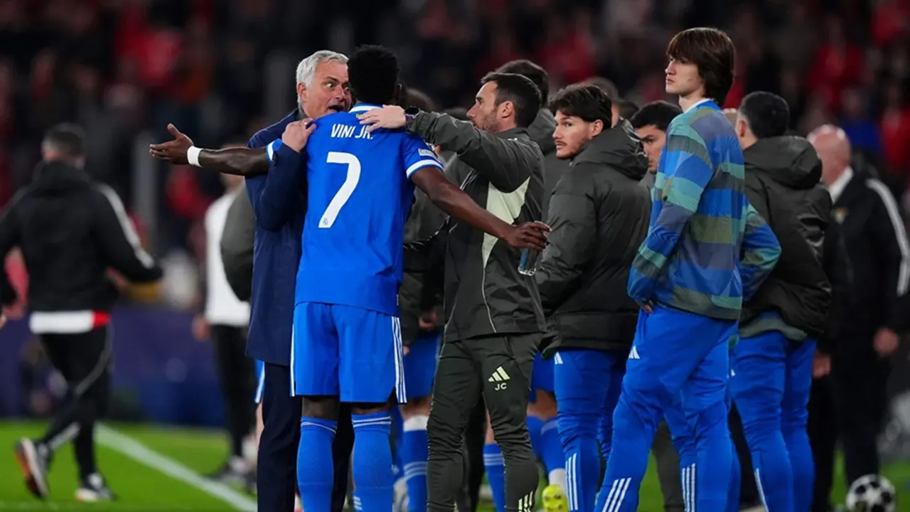 Vinicius Jr Mendukung Kembalinya Mourinho ke Real Madrid