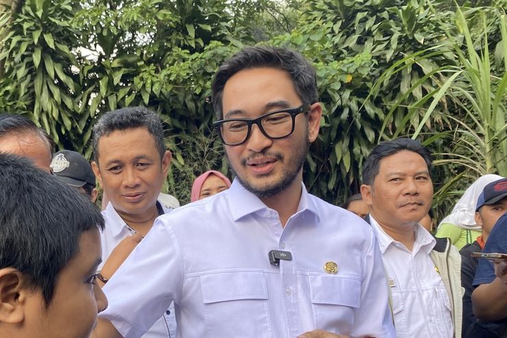 Viral Bocah Makan Rumput di Bandung Barat, Bupati Jeje Menyatakan Akan Sekolahkan dan Rehabilitasi